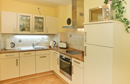 Ostseebad Kuhlungsborn Appartement | Villa Laura Cottage apartment 102: spacious 3-room apartment close to the beach