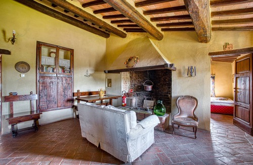Teverina di Cortona Villa | Villa 'Le Buccole Country House' avec vue sur les collines pérugines, Wi-Fi et air conditionné.