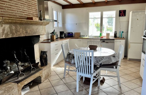 Aiguillon Villa | Villa Le parc de Gouts avec piscine, proche de l'étang