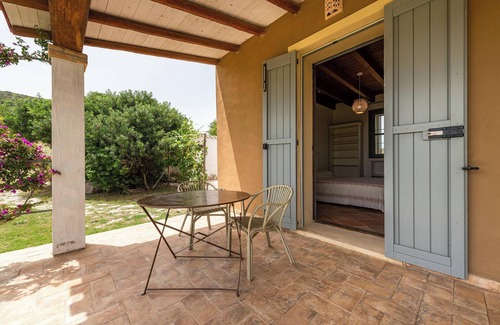 Sant'Anna Arresi Villa | Villa 'Le Vigne', proche mer, avec jardin et terrasse