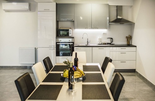 Donji Prolozac Villa | Villa Leko Imotski for 22 people with pool and hot tub close to Makarska, Split