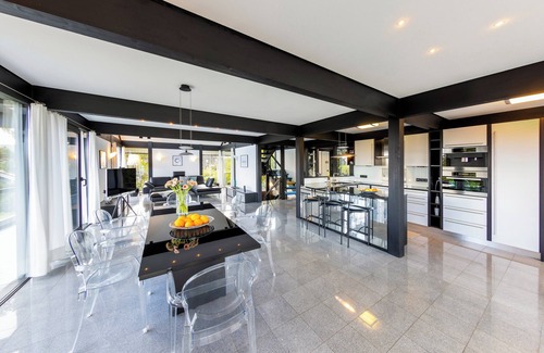 Gebhardshain Villa | Natural dream made of wood and glass with a distant view