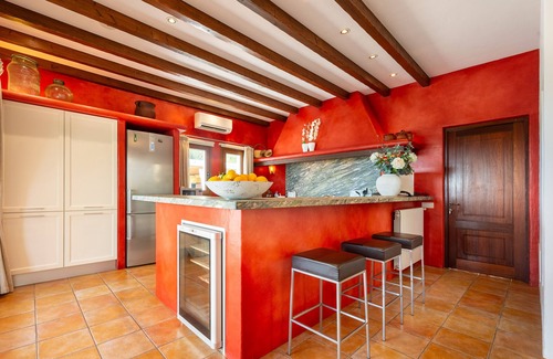 Sant Carles de Peralta Villa | Villa 'Llosas De Dalt' avec vue sur mer, Wi-Fi et climatisation.