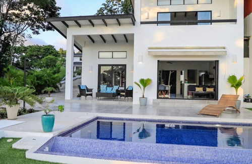 Santiago Villa | Villa Lombok | Villas de luxe bleu cactus | Vues spectaculaires | TV PISCINE AC WiFi