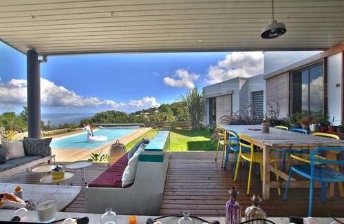 L'Etang-Sale Maison | -- VILLA LONGANIS --