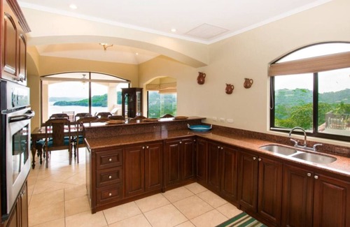 Playa Hermosa Copropriété | Villa Lorenzo Family Villa with Spectacular Views from Penthouse