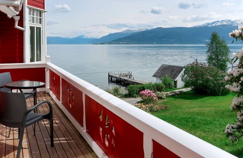 Balestrand Appartement | Villa Lorna by Interhome