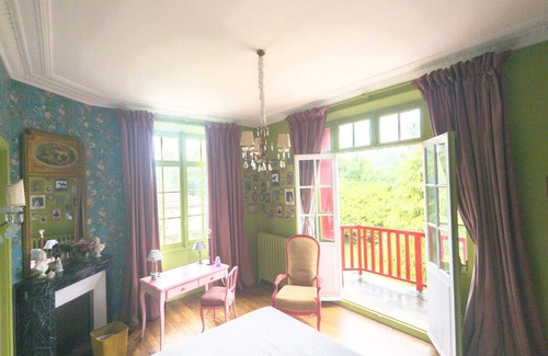 Bar-sur-Aube Villa | Villa Louis Comte