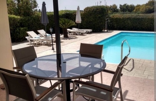 Pissouri Villa | Villa Louiza, just 5 min walk to Pissouri beach, 2 bed Villa with private pool