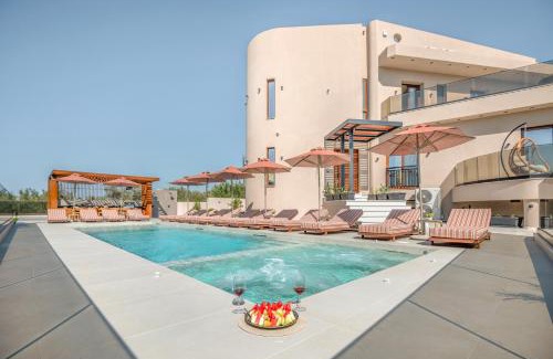 Rethymno Villa | Villa Luxenia, Walk to Town & Skyline Views by etouri