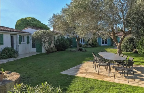 La Couarde-sur-Mer Villa | Villa luxueuse 4 chambres proche plage / Luxurious villa 4BR near beach
