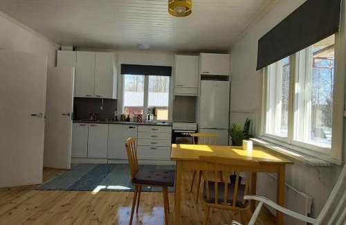 Kontiolahti Chalet De Ski | Villa Mäntysaari luonnonrauhaa kaupungin lähellä.