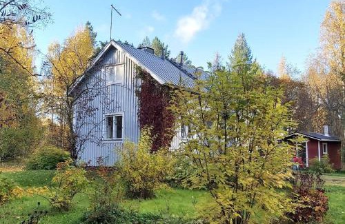 Kontiolahti Chalet De Ski | Villa Mäntysaari luonnonrauhaa kaupungin lähellä.