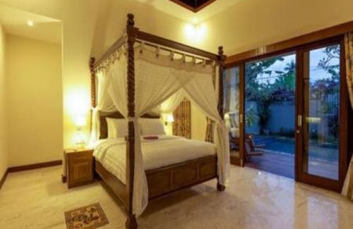 Senggigi Villa | Villa Mantika