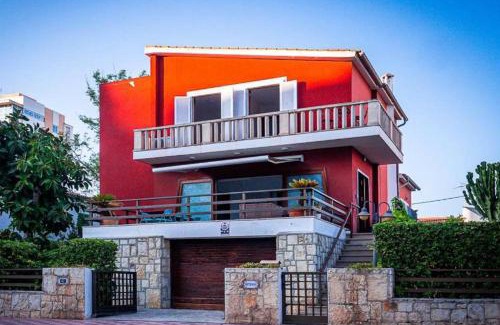 Playa de Palma Chalet De Ski | Villa Marbella by Slow Villas