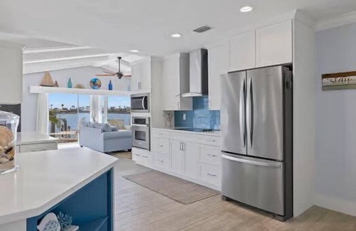 Eight Lakes Maison | Villa Margarita - 4 Bedroom w/ Beautiful Lake View and Gulf Access!