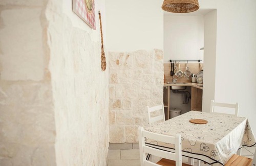 Castellana Grotte Villa | Villa Maria, 2 Private Suites, Pool & BBQ