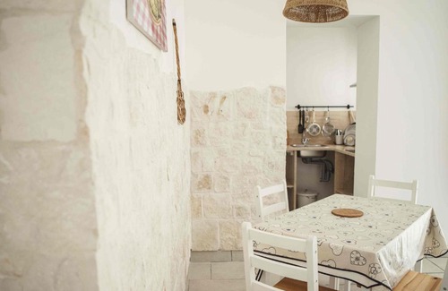 Castellana Grotte Villa | Villa Maria, 2 Private Suites, Pool & BBQ