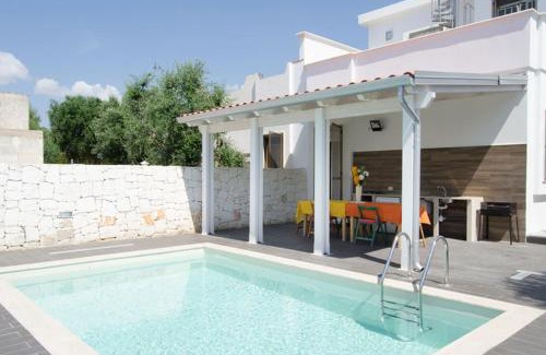 Torre Colimena Villa | Villa Maria con Piscina nel Boomerang Village a Torre Colimena