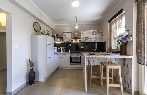 Brajkovici Villa | Villa Marten avec jardin clôturé et piscine privée à débordement