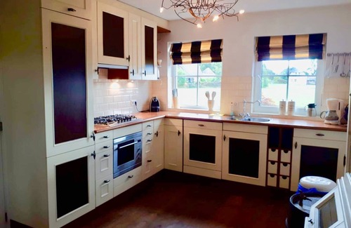 Tiendeveen Villa | Villa Martensplek with sauna, 10 pers + 2 toddlers