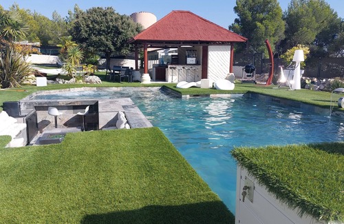 15th Arrondissement Villa | Villa Massilia 14 pers avec piscine et jacuzzi privés - Hauteurs Marseille 15eme