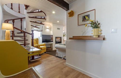 Aveiro Maison | Villa Mau Maria incl Parking by Home Sweet Home Aveiro