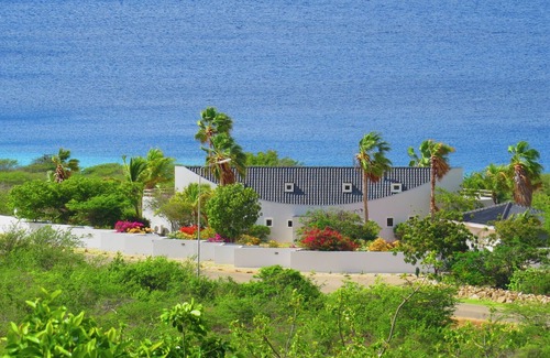Sabadeco Villa | Vue magnifique sur l'océan, piscine à débordement relaxante, maison spacieuse et bien équipée