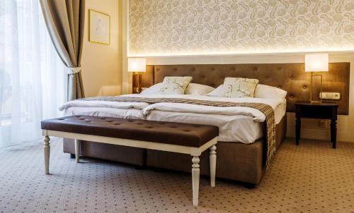 Veszprem Hôtel | Villa Medici Hotel & Restaurant
