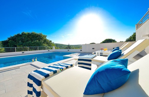 Unesic Villa | Villa Mendula avec piscine et sauna