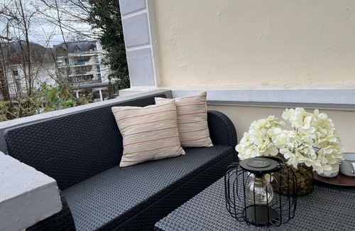 Bad Pyrmont Appartement | Villa Mercedes - Studio 2 in the center with parking and balcony, dog allowed