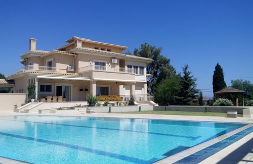 Malevizi Villa | Villa Metaxas, Héraklion, Crète