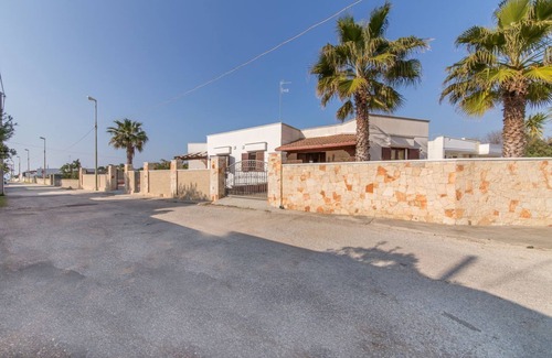 Posto Rosso Villa | Villa Michela Sofia - Salento Reservation