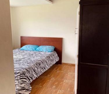 Calderon Villa | Villa Mirlo – Escondite de Lujo en Quito