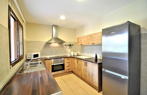 Vallgornera Villa | VILLA MONICA- Maison en pierre à Cala Pi pour 8 personnes, 3 chambres, TV par satellite, piscine privée et barbecue -68800- - WiFi gratuit
