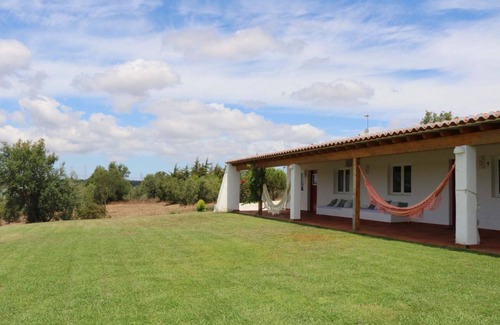 Santiago do Cacem Villa | Villa 'Monte Da Casa Nova' avec piscine privée, Wi-Fi et climatisation