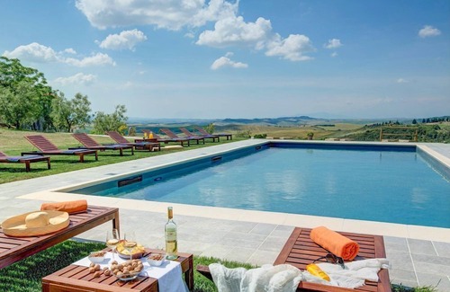 Volterra Villa | Villa Monte Nero - Neuf Chambres Villa, Couchages 22