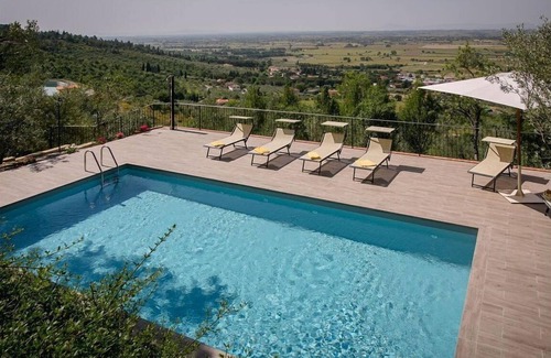 Il Borgo Villa | Villa Montecchio Résidence de vacances confortable