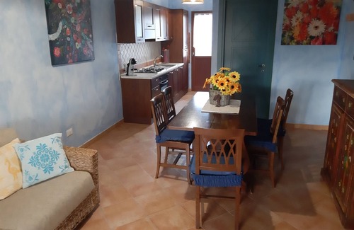 Sant'Anna Arresi Maison | Villa Mirto house with pool, barbecue, wi.fi and with pets allowed