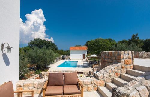 Sveti Ivan Dobrinjski Villa | Villa Nadia