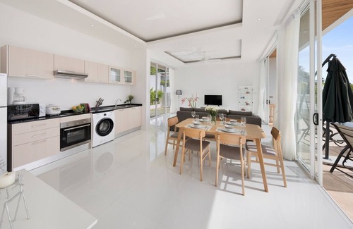 Chaweng City Center Villa | Villa Namo