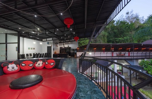 Chalong Villa | Villa Nap Dau avec piscine privée pour grande famille et amis