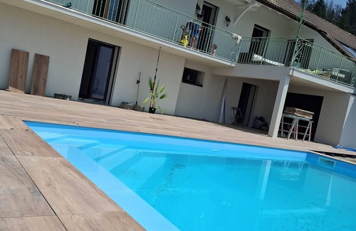 Les Ollieres Maison | Villa near Annecy with swimming pool