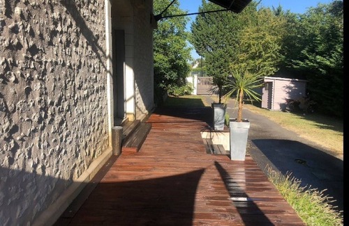 Sazilly Villa | Villa proche chinon 9 personnes avec piscine chauffée