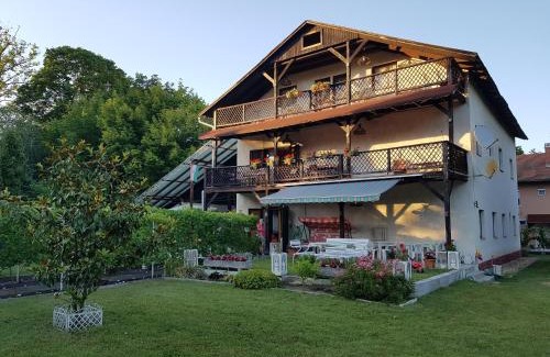 Balatonfoldvar Lit Et Petit-Déjeuner | Villa-Negra Retro Panzió