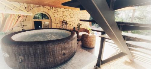 Palazzolo Acreide Maison | Villa Neli, Palazzolo Acreide, Siracusa, Hot Tub, Wi-Fi & Parking