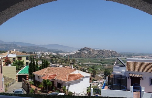 Salobrena Villa | Villa Nena: "Idéal pour passer vos vacances avec une piscine chauffée