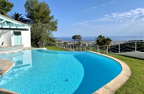 Nice Villa | VILLA NICE-GAIRAUT VI4230 BY RIVIERA HOLIDAY HOMES