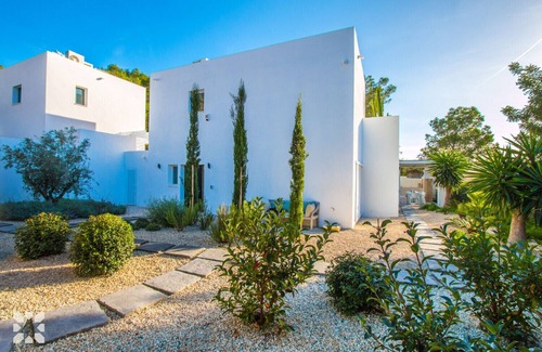 El Portet Villa | Villa NINJA by Abahana Villas