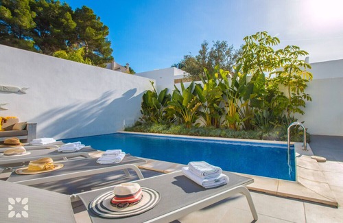 El Portet Villa | Villa NINJA by Abahana Villas